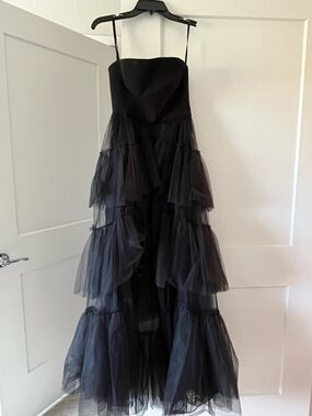 BCBGMaxAzria Black Tiered Tulle Spaghetti-Strap Gown